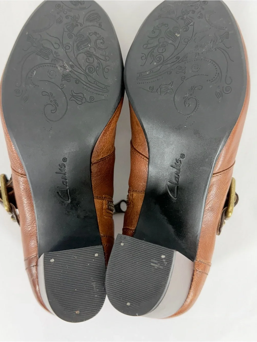 Clarks Indigo Women’s size 8 Brown Leather Mary Jane Heels - Picture 10 of 15